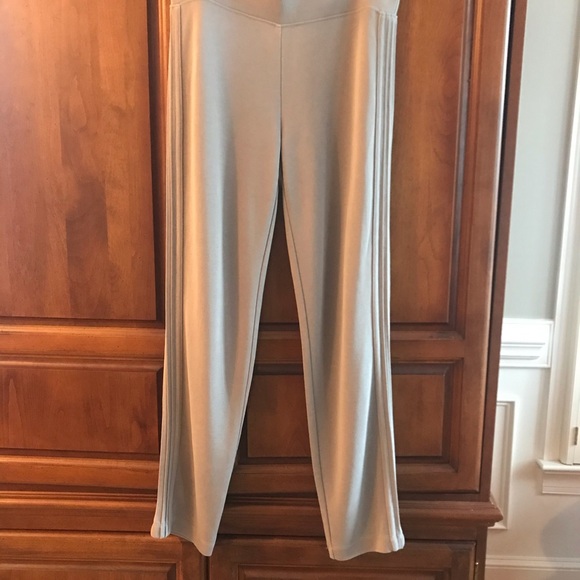 Athleta lounge pants. Size small - Picture 4 of 5